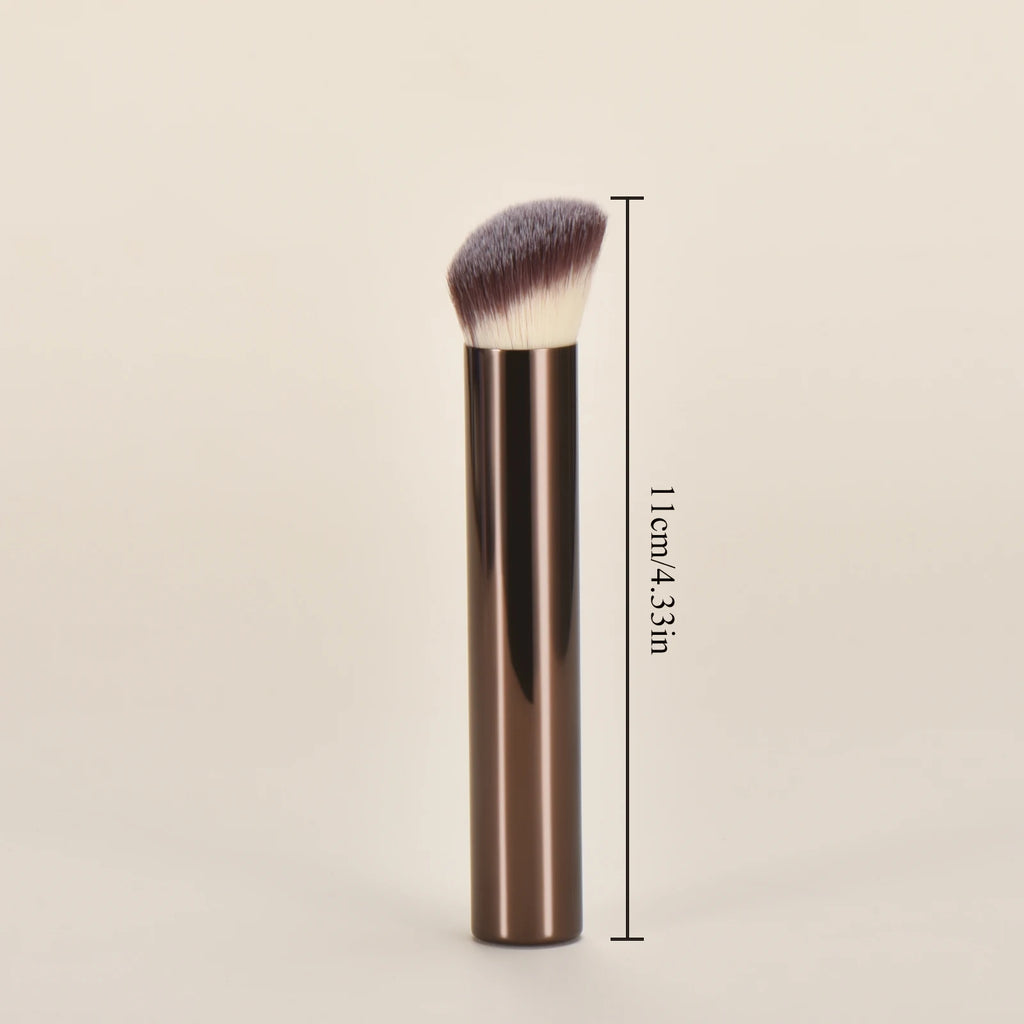 Single Metal Makeup Brush Portable Travel Loose Powder Blush Foundation Contouring Smudge Brush for On-the-Go Beauty Essentials